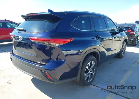 2022 Toyota Highlander Xle from USA, damaged, VIN 5TDGZRBH8NS229560